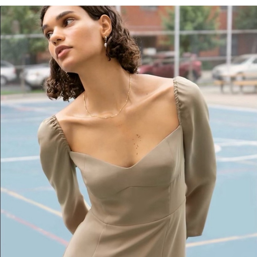 Elegant Beige Long Sleeve Dress